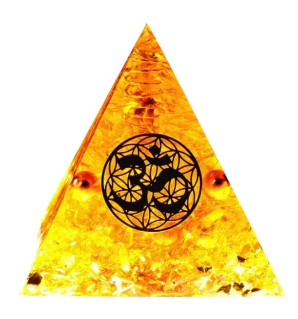 Pyramid Decoration Natural Crystal Gravel 18