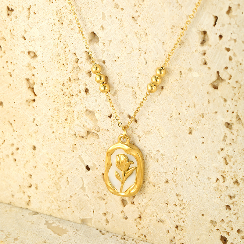 Simple Rose White Shell Pendant Necklace